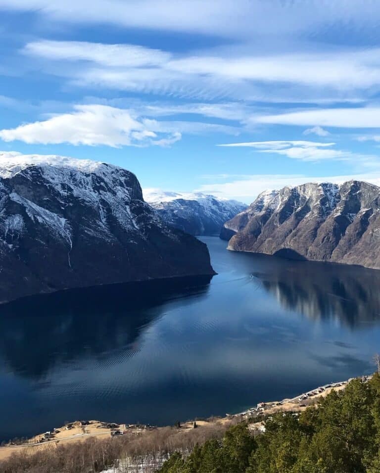 Sognefjord Flåm Aurland travel itinerary guide norway fjord